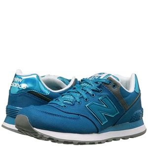 Woman's new balance 574 running shoe
